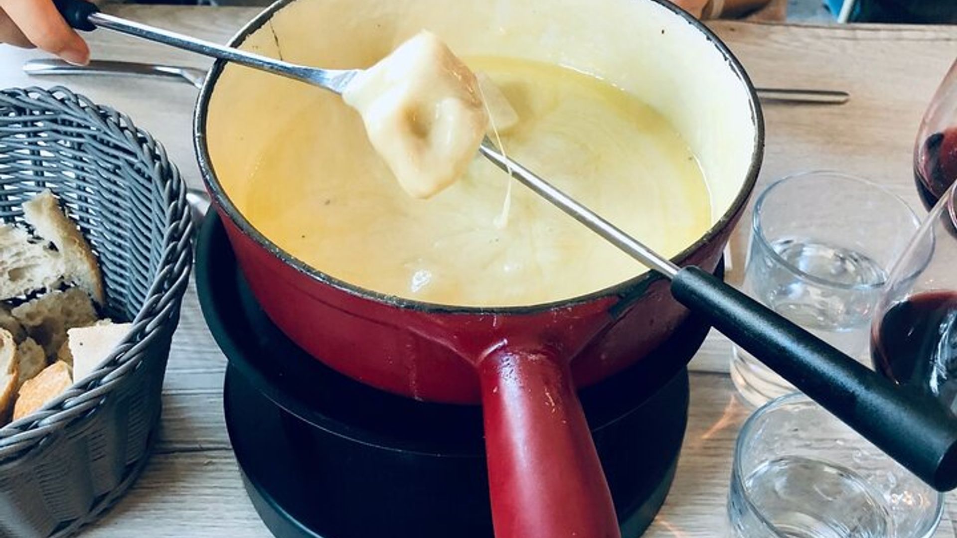 Excursión privada de un día con degustación de queso y chocolate Gruyère desde Ginebra
