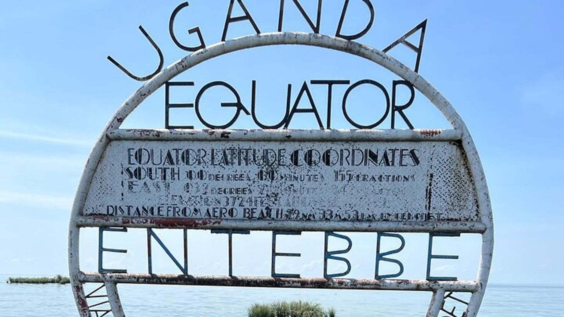 Equator Island tour Entebbe and Lake Victoria exprience.