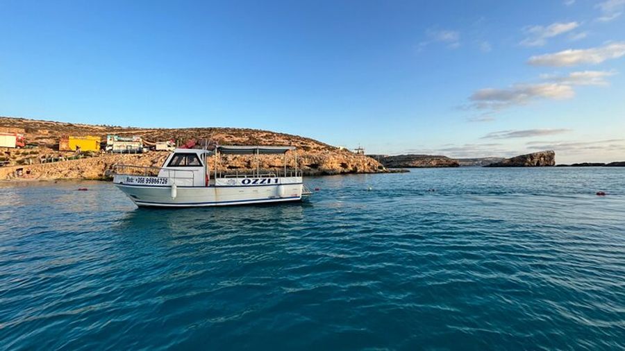 Comino Private Boat Tour: Blue Lagoon & Crystal Lagoon