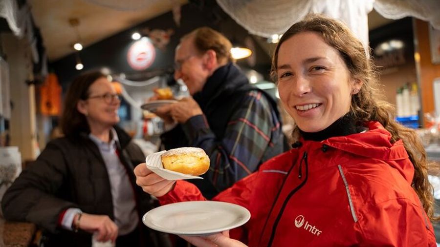 Vienna: Cafés, Markets, & Austrian Cuisine Food Tour