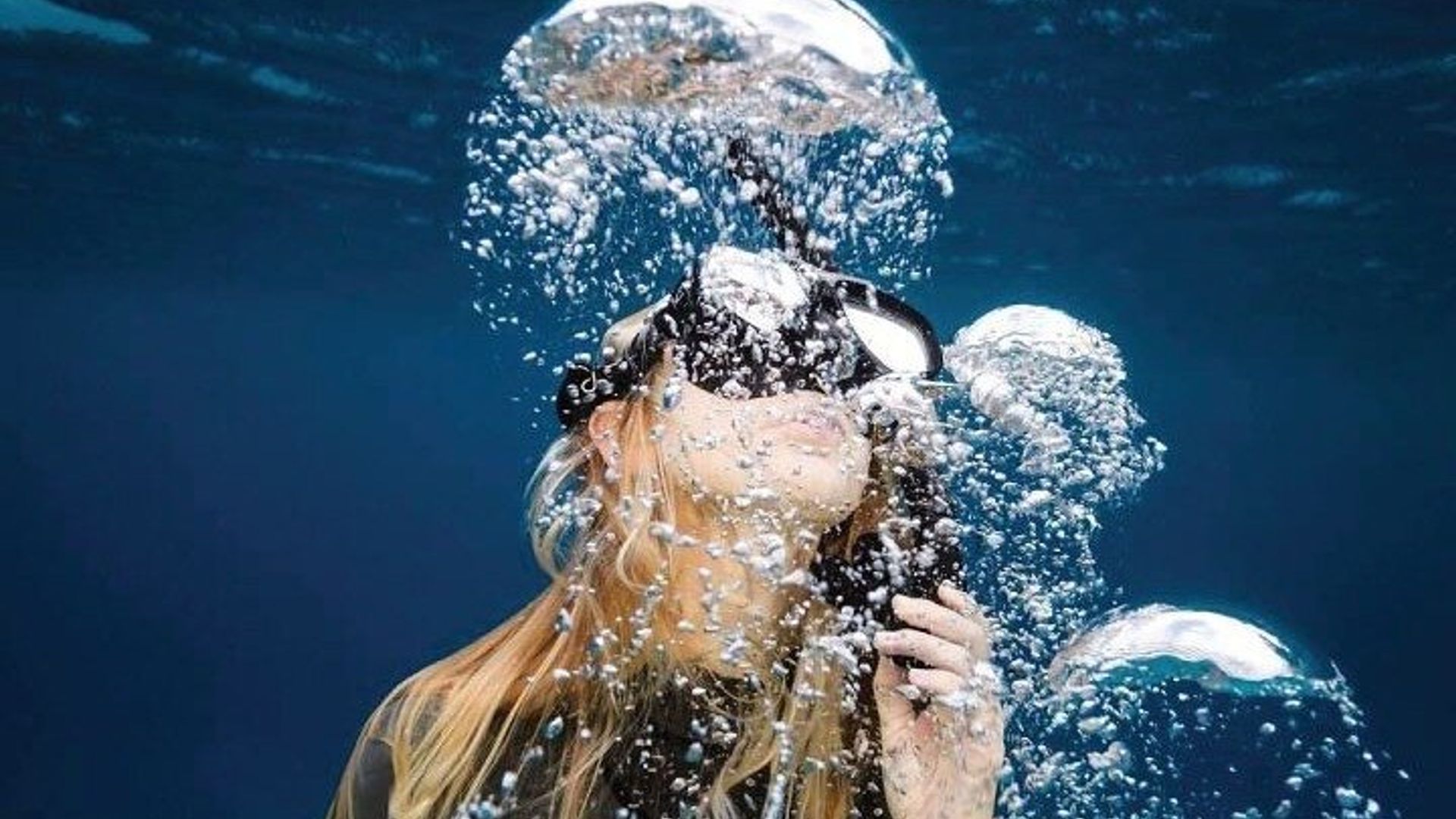 Underwater adventure with sea baptism on the Island of Elba