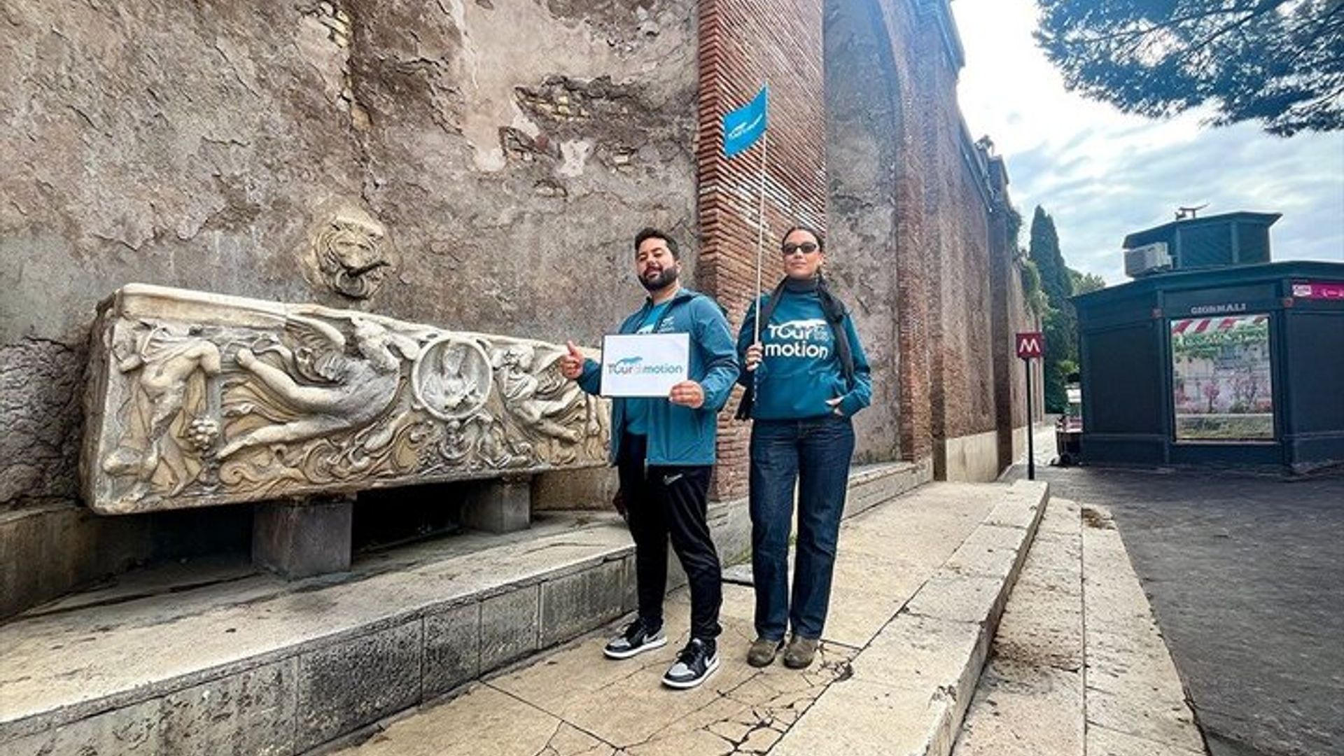 Rome: Colosseum, Forum and Palatine Hill Tour