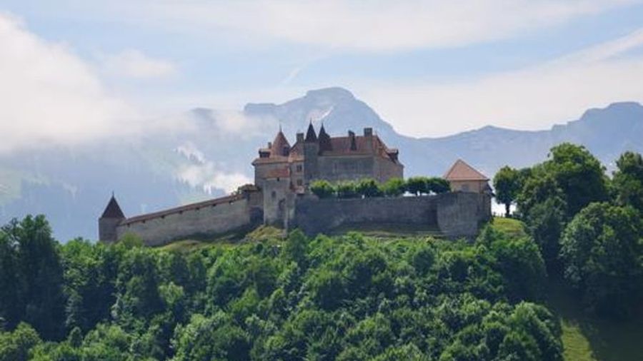 Geneva to Gruyeres Village and Chocolate Factory Full-Day Trip