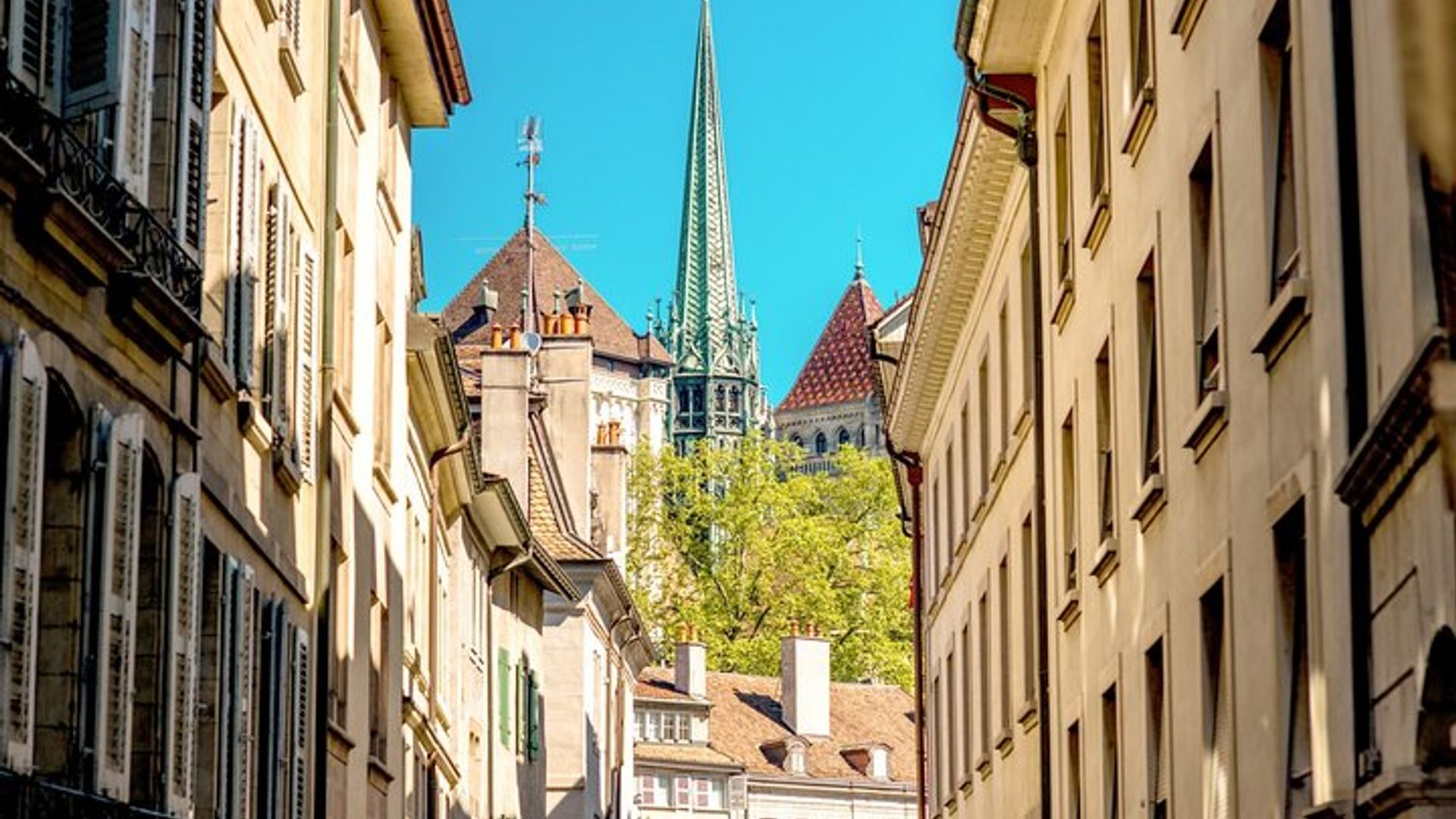 Geneva Old Town and Jewish History Private Walking Tour