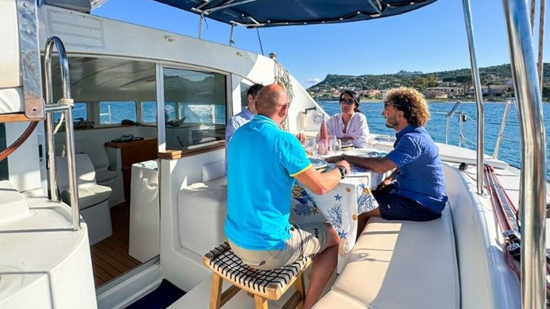 Tour zum La Maddalena Archipel Katamaran Sport 3