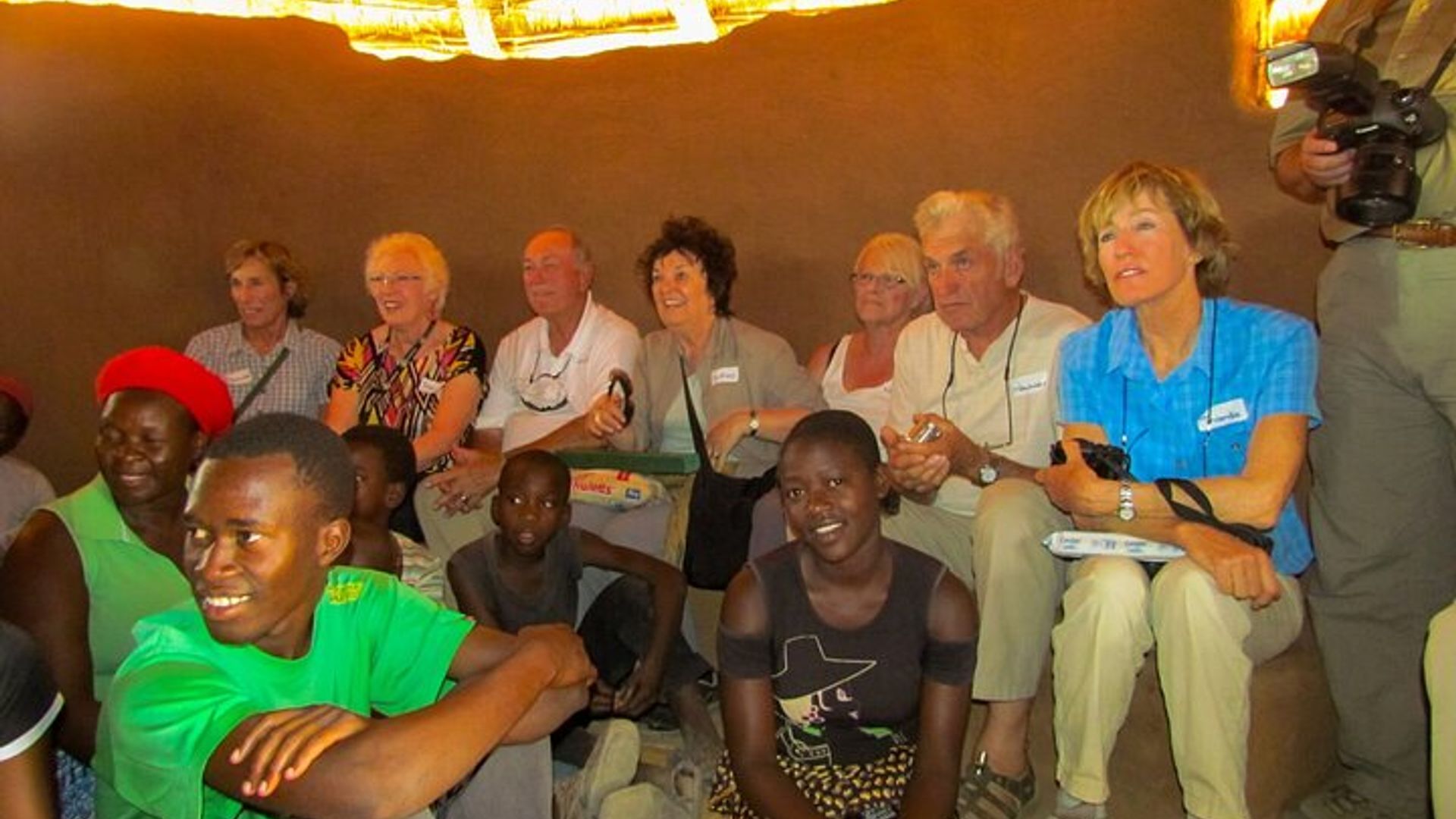 Urugendo rwa Victoria Falls Village by Minibus