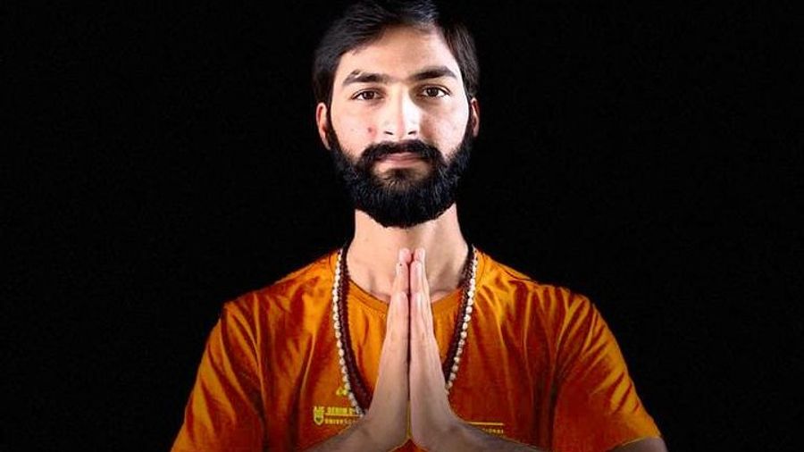 Online Yoga Class for Beginner and Advanced Students