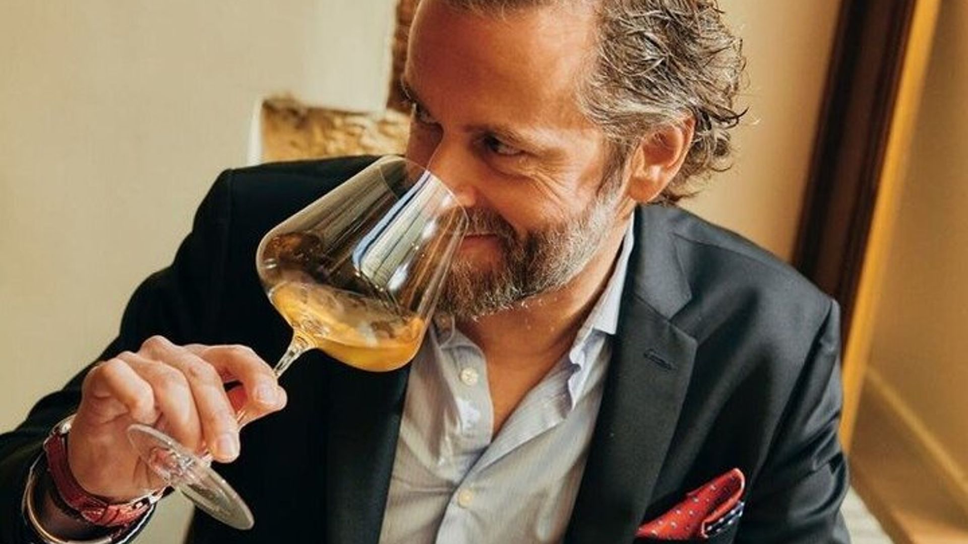 Prestige Wine and Gourmet Tasting in the Heart of Paris