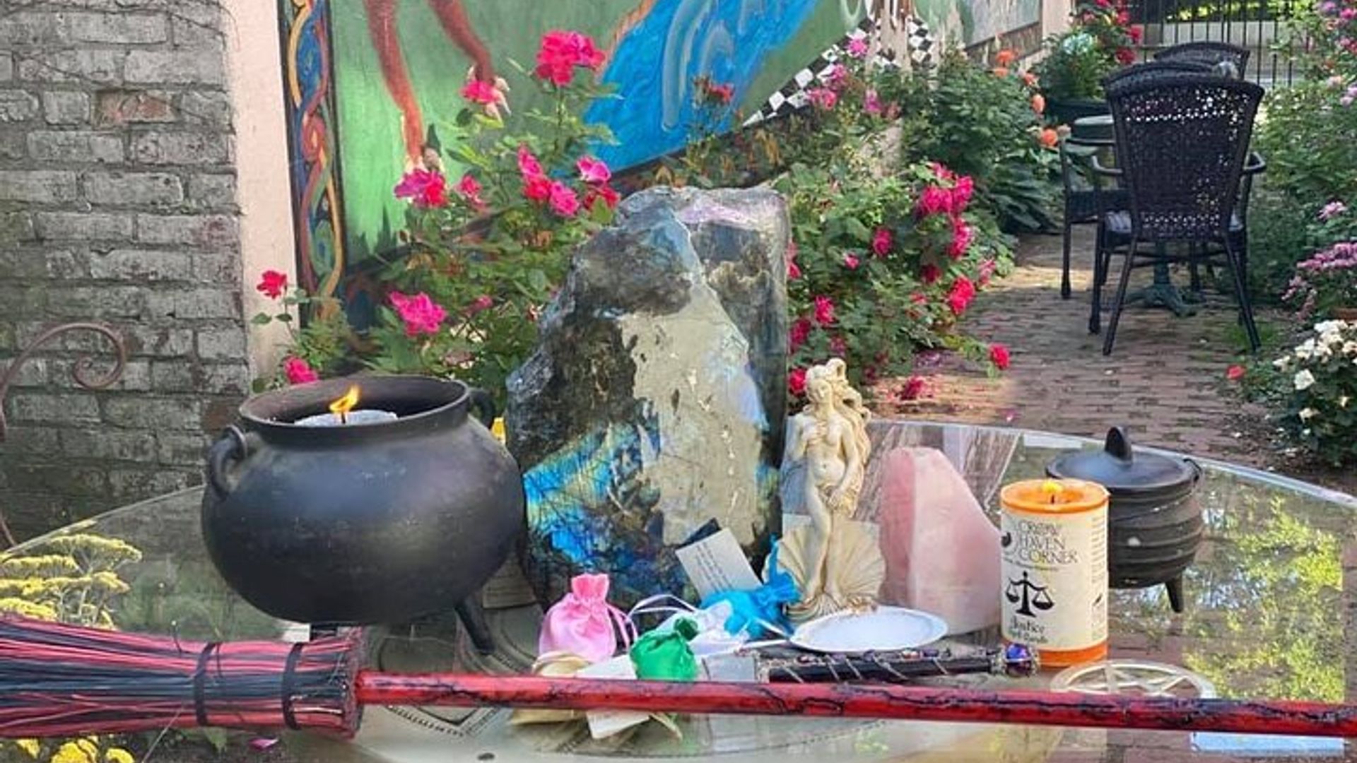 Visite à pied des sorcières de Salem dirigée par une sorcière pratiquante