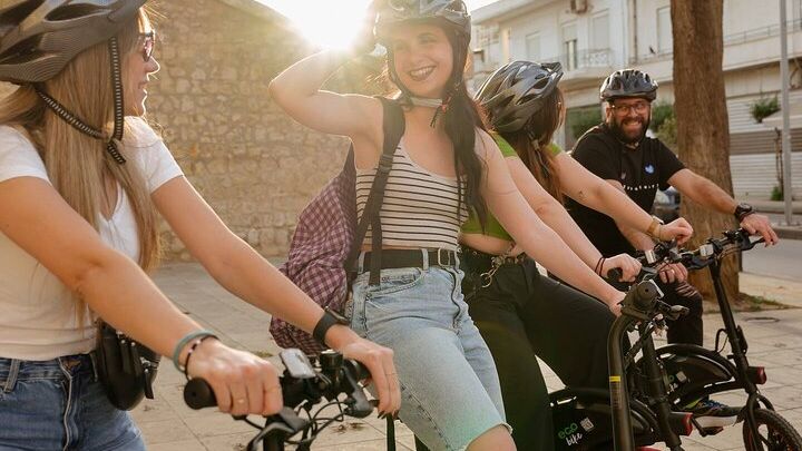 Heraklion Half-Day E-Bike Food Tour with Lunch