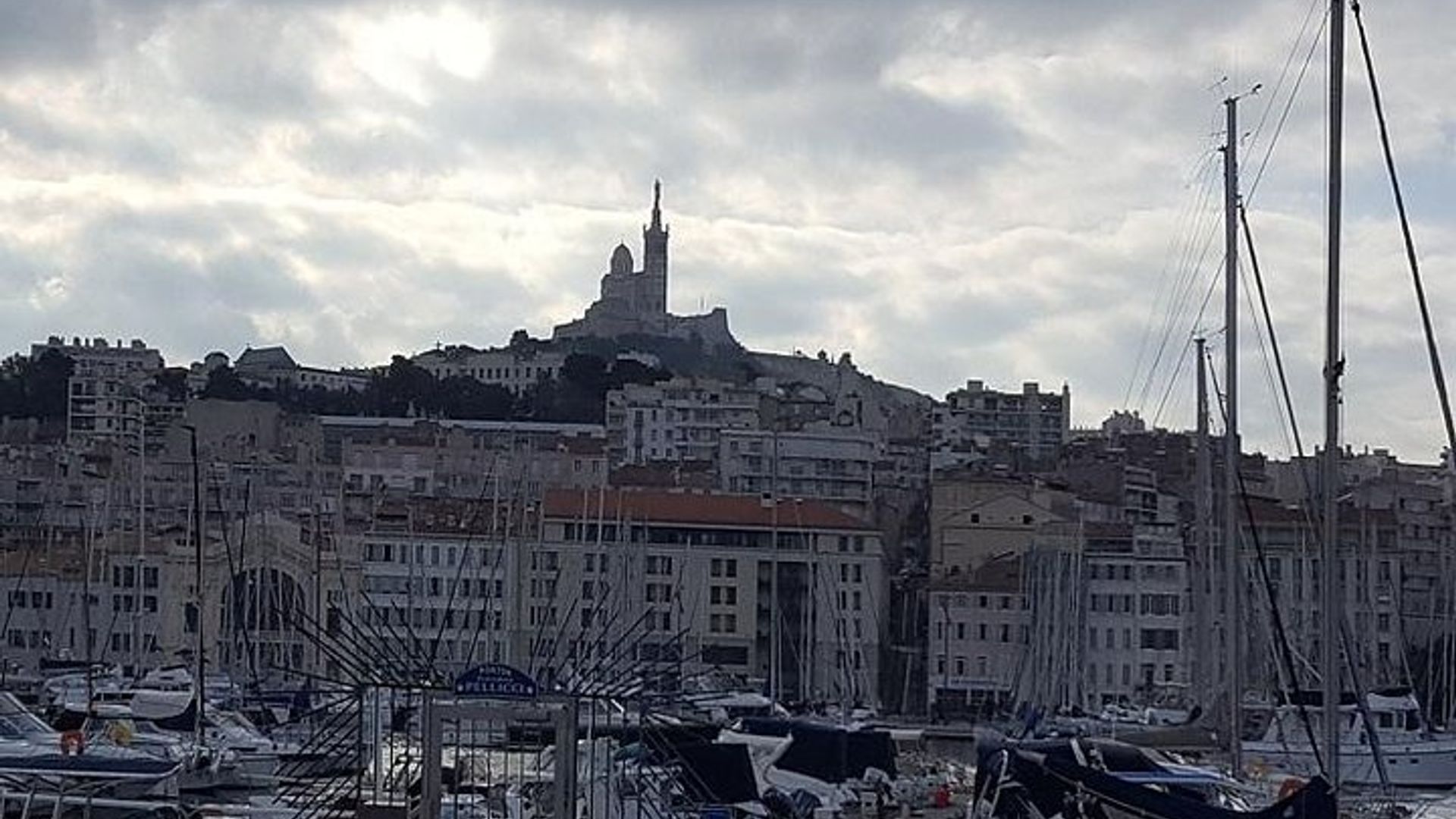 Marseille Shore Excursion: City Sightseeing Tour of Marseille