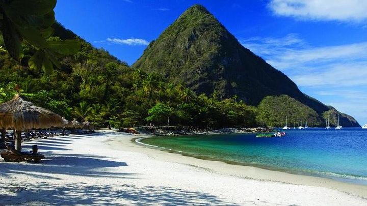 A- Private Land and Sea tour Max - 14 Pax