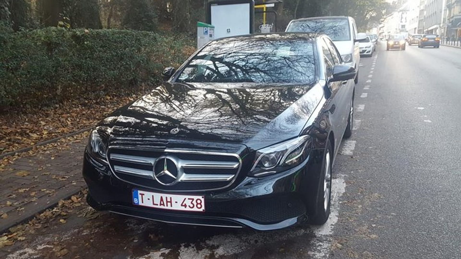 Véhicule de luxe de l'aéroport de Charleroi à la ville de Bruxelles