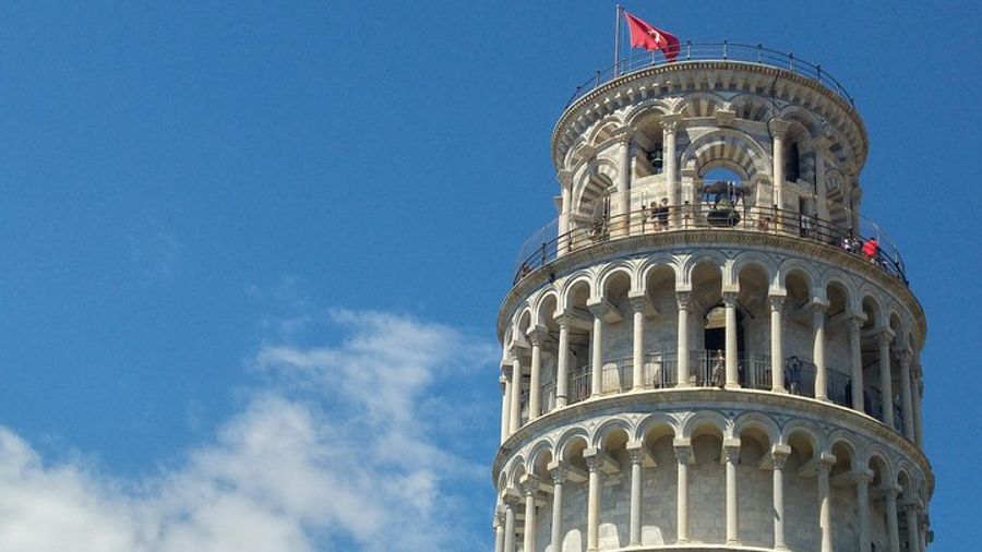 Florence: Pisa and Lucca Private Day Tour With Hotel Transfers