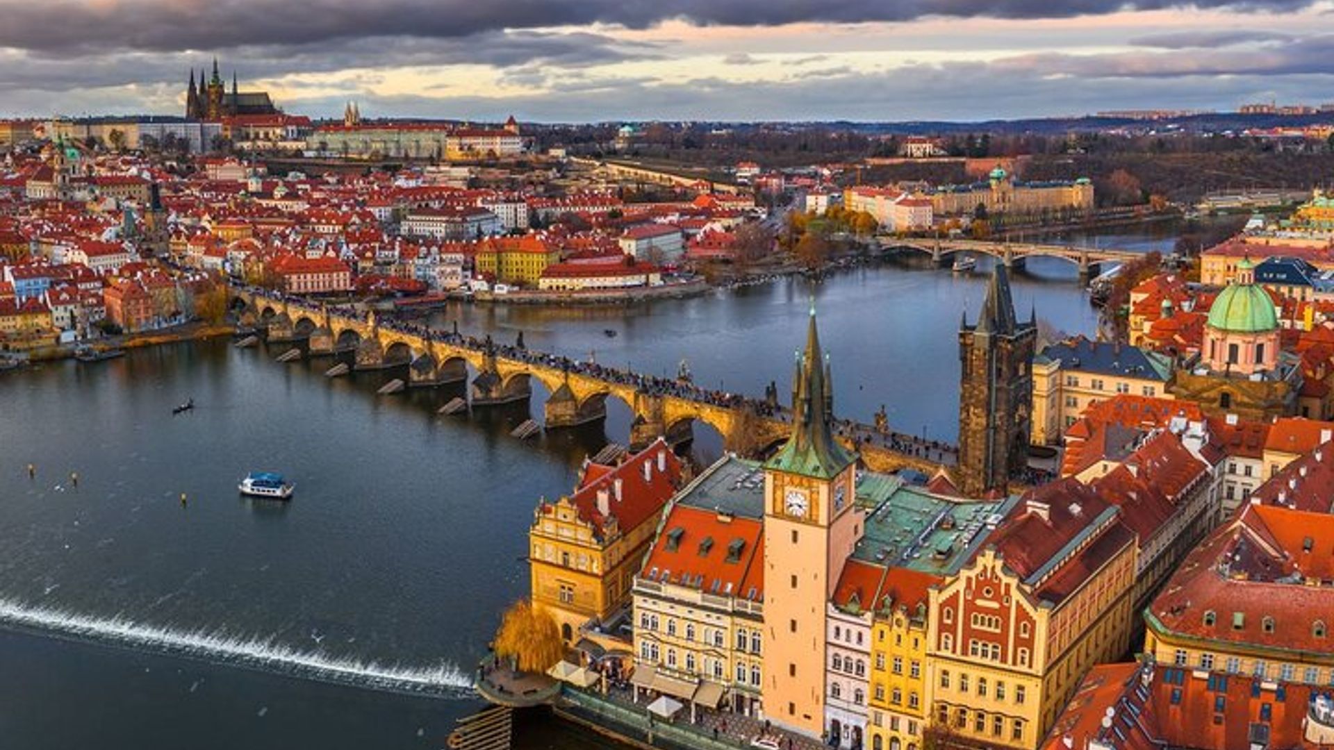 Prague Walking Tour With Vltava River Cruise and Czech Lunch