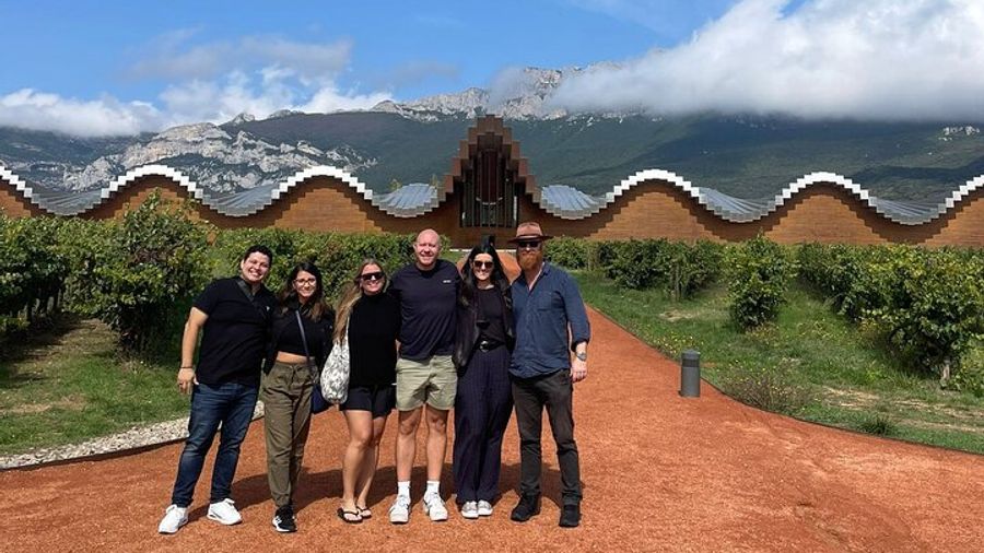 Architectural Rioja Wine Tour from Bilbao with Lunch