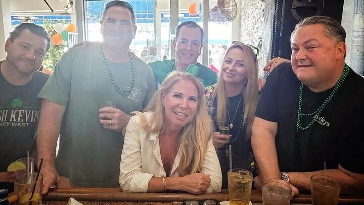 Hollywood Florida Walking Food Tour With Bottled Water