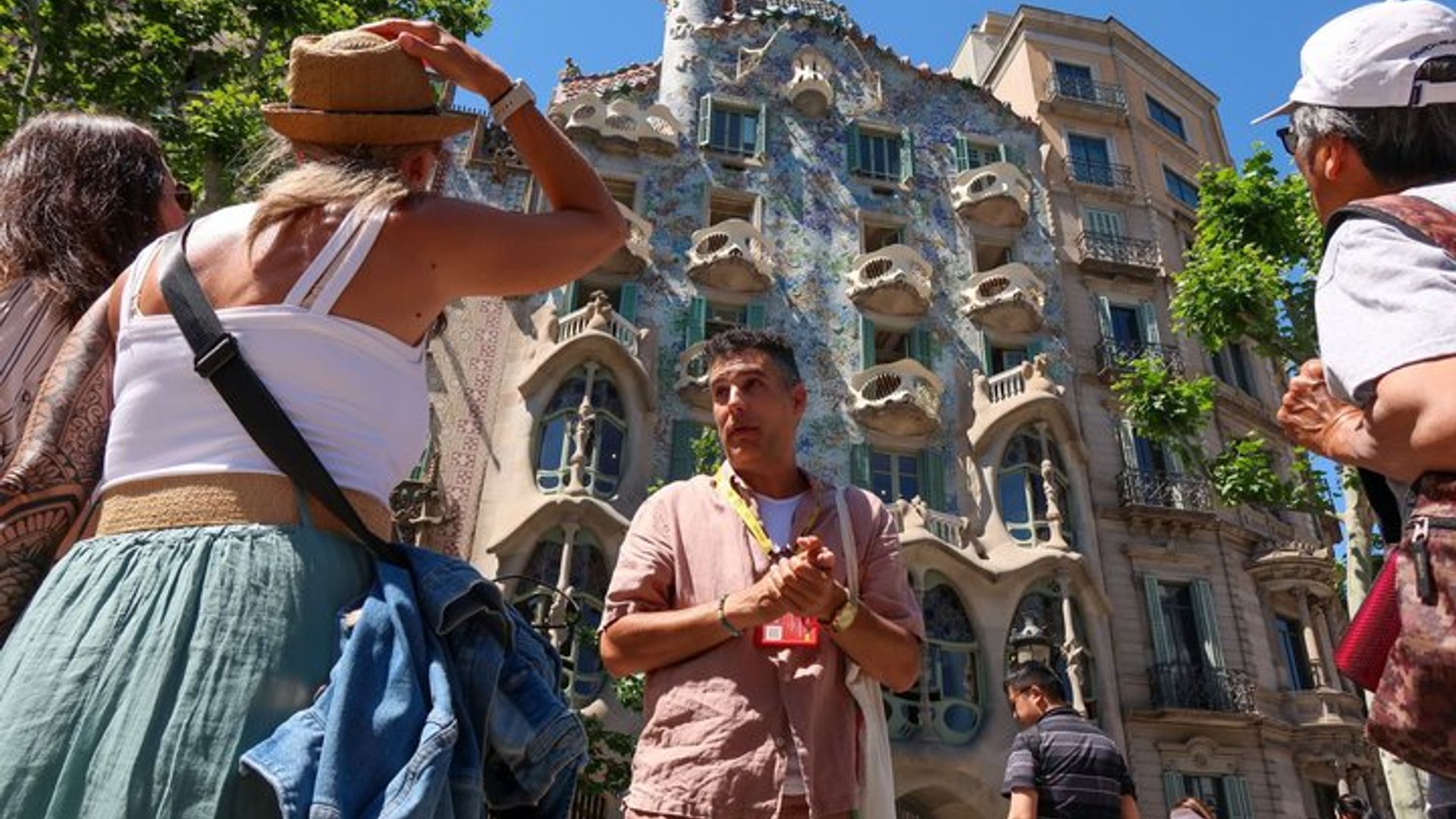 Barcelona Gaudi Small-Group Tour With Sagrada Familia & Tapas