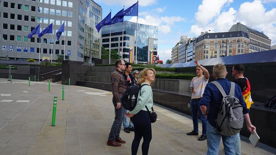 Brussels: European Union Walking Tour With Comedian Guide