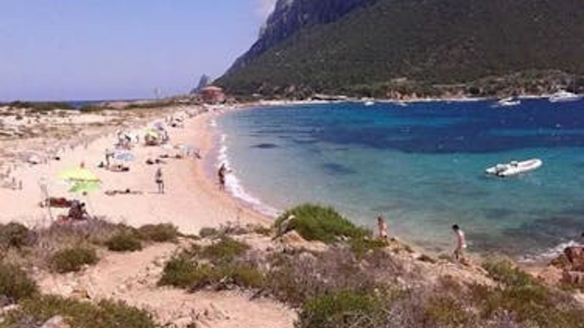 Cinque isole dell'Area Marina Protetta di Tavolara da San Teodoro