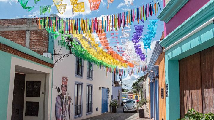 Guided Tour of Art and Murals in Oaxaca