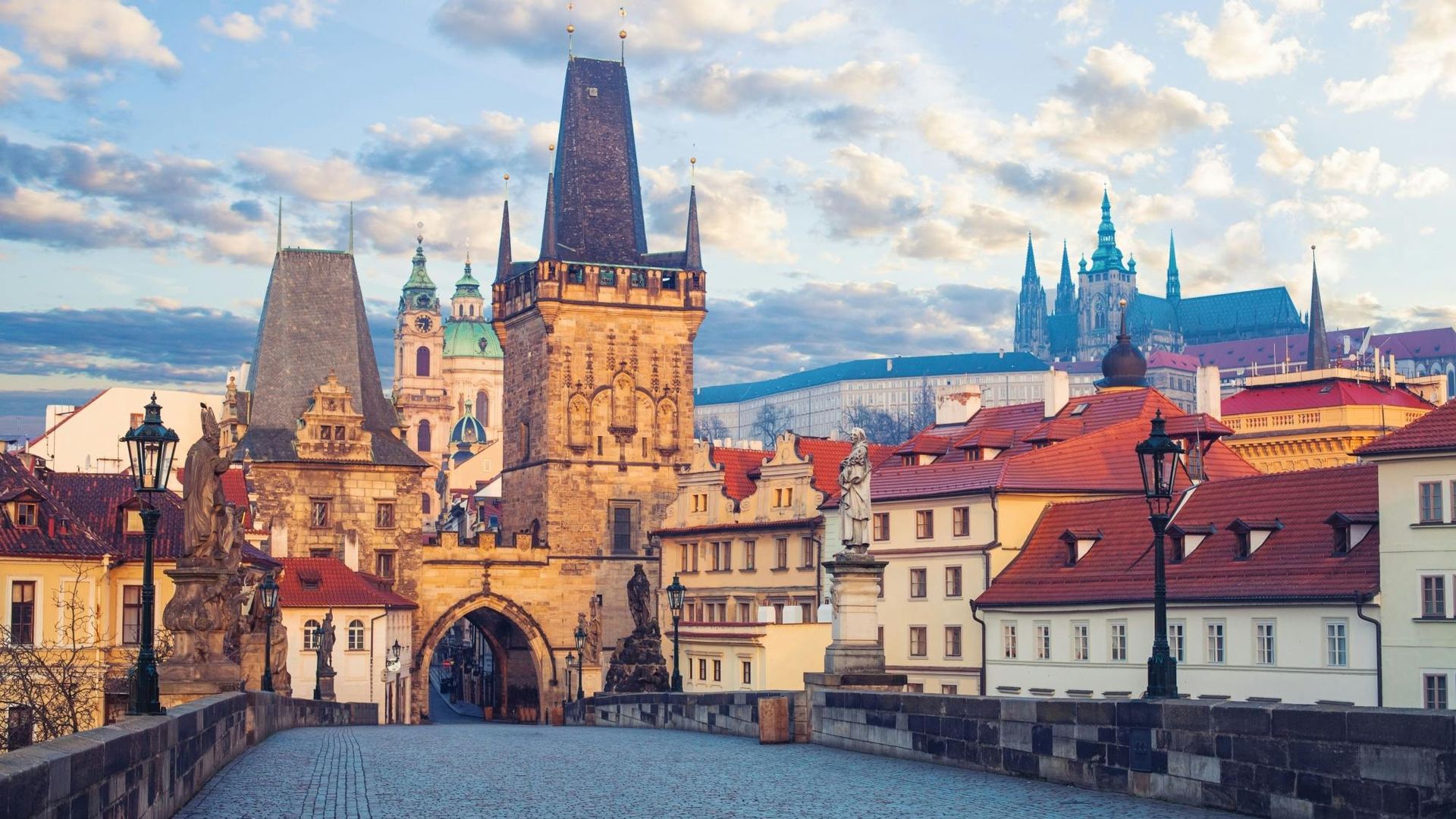 Walking tour of Prague's Instagrammable spots with a local