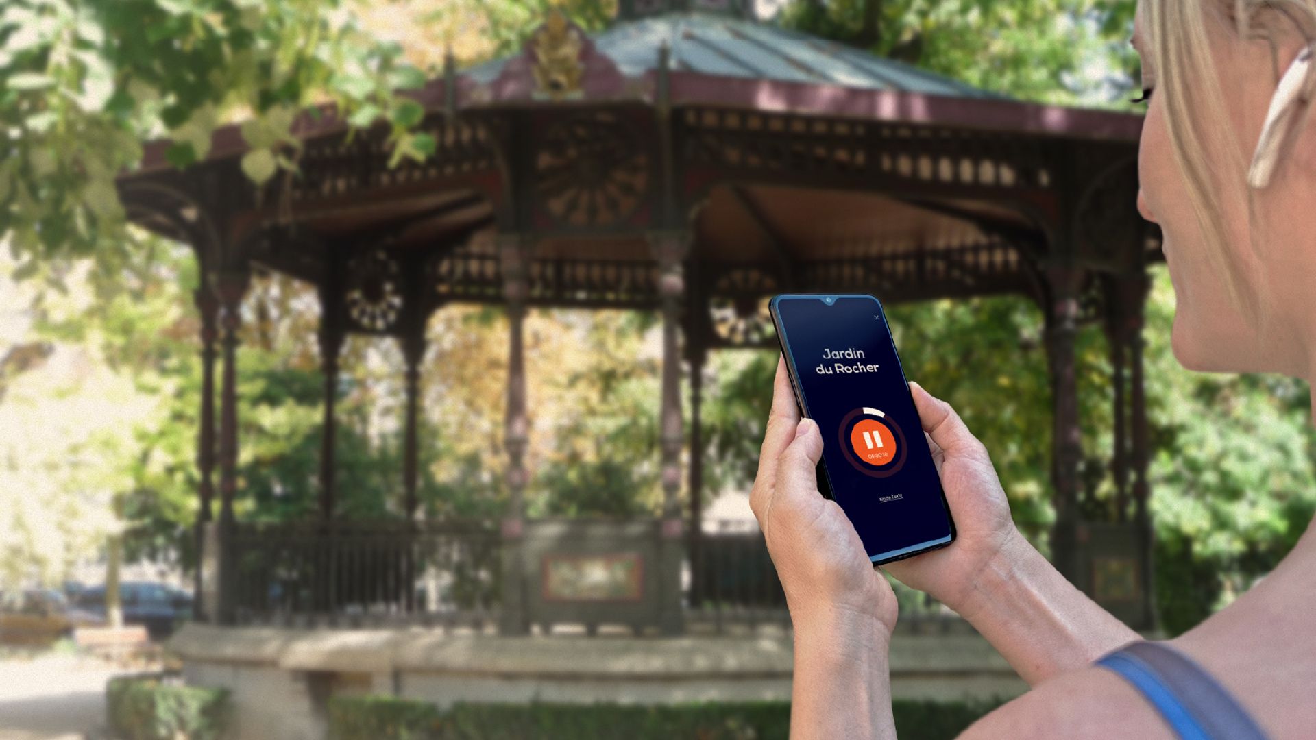 Troyes: Audio guided walking tour (1h40 - 25 audio comments)