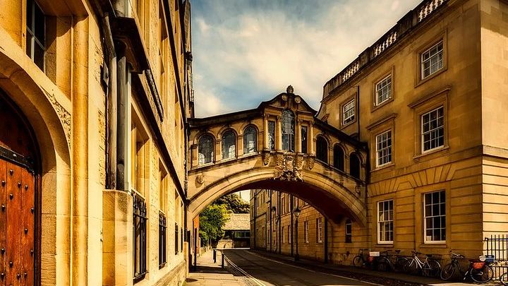 Transfer from Southampton to Heathrow via Oxford & Blenheim