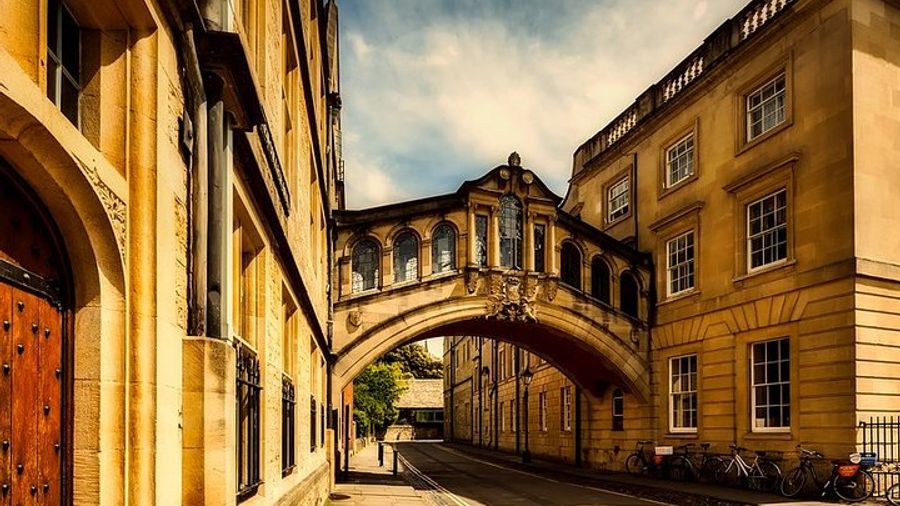 Transfer from Southampton to Heathrow via Oxford & Blenheim