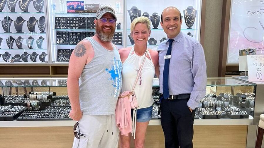 Aruba Champagne and Diamond Shopping Experience