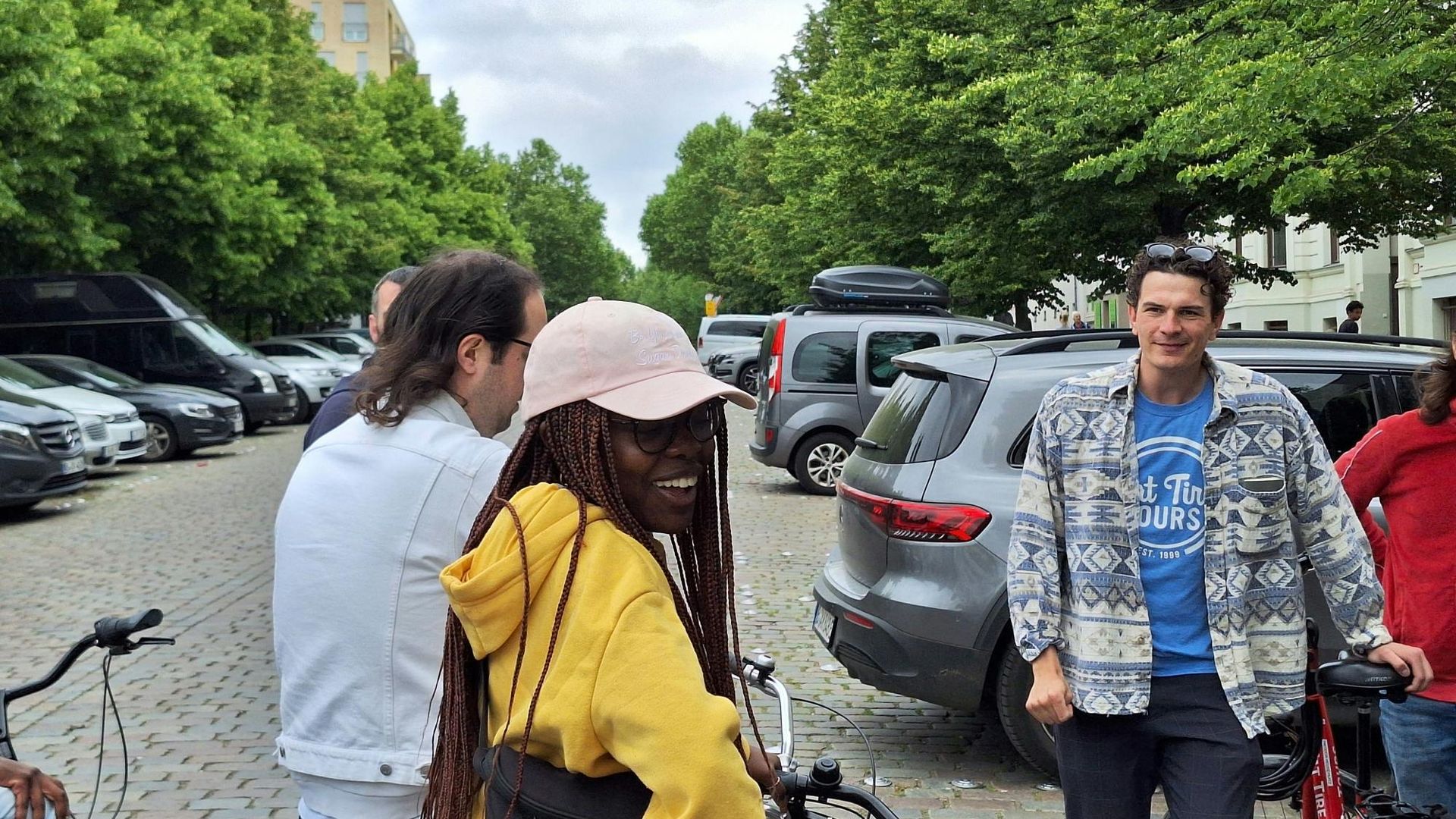 Berlin street food experience by bike