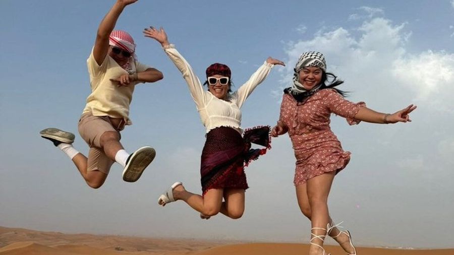 Dubai Luxury Desert Safari with Dinner and Entertainment