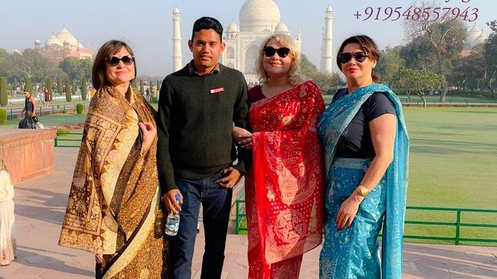 Skip the line with Private Tour Guide for Taj Mahal & Agra Fort