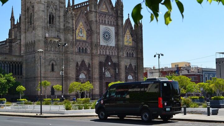 Private Transfer from Guadalajara Airport to Hotels