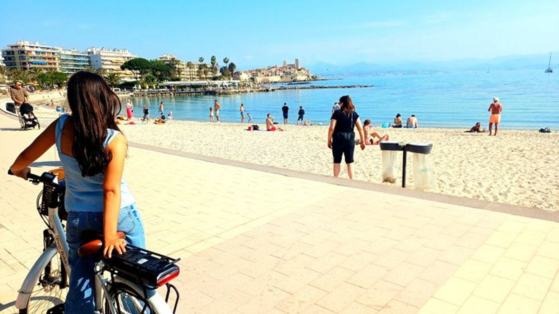 E-bike Tour Antibes & St-Paul-de-Vence : riviera gemmes & parcs