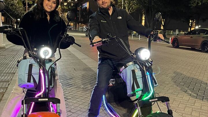 Dallas Sightseeing Small-Group Nighttime E-Scooter Tour