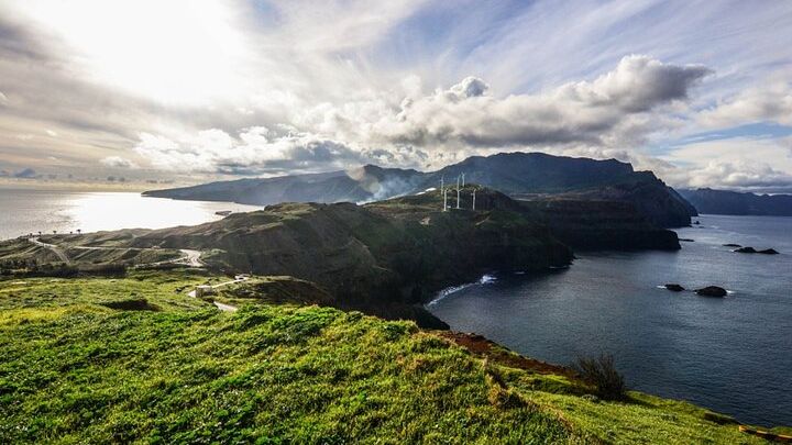 Half Day of Secrets: Madeira 4x4 Private Tour