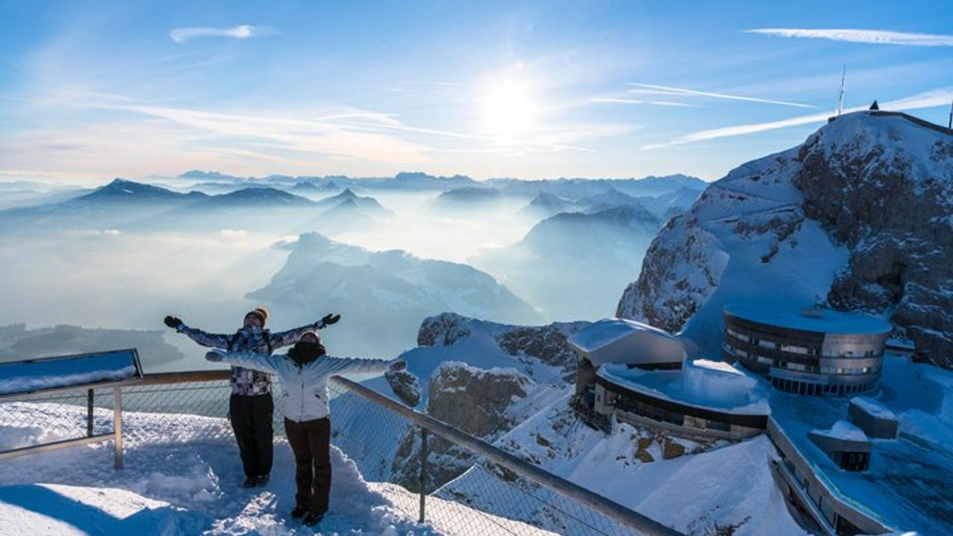 Excursión al teleférico del monte Pilatus y crucero por el lago de 1 hora desde Basilea (edición de invierno)