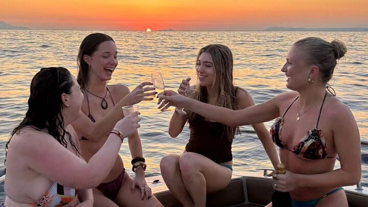 Sorrento Private Sunset Boat Tour with Prosecco, Snorkeling