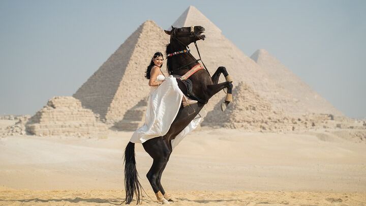 Giza 2-Hour Photo session at the Pyramids