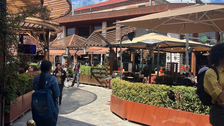 Tirana Small-Group City Tour, Dajti Mountain with Pickup