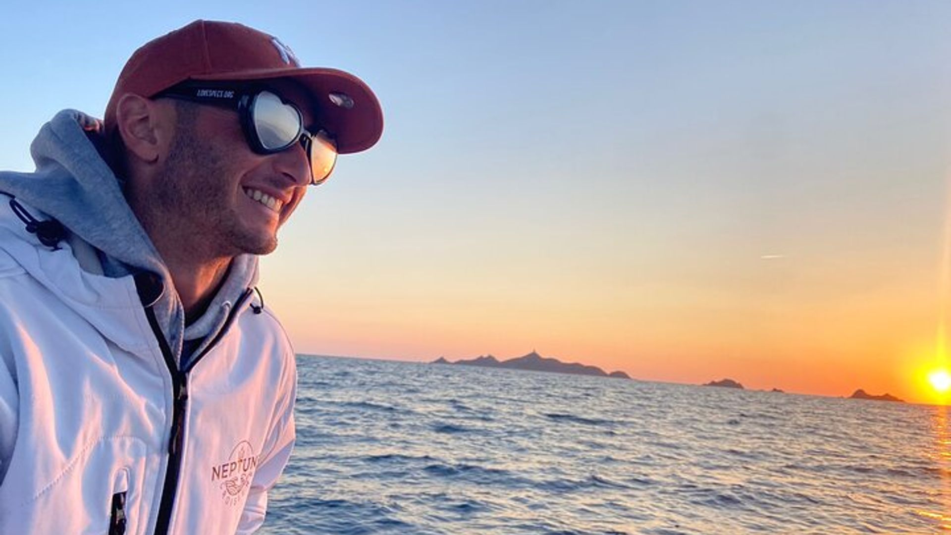 Cruzeiro ao Pôr do Sol nas Ilhas Sanguinárias da Córsega com Aperitivo