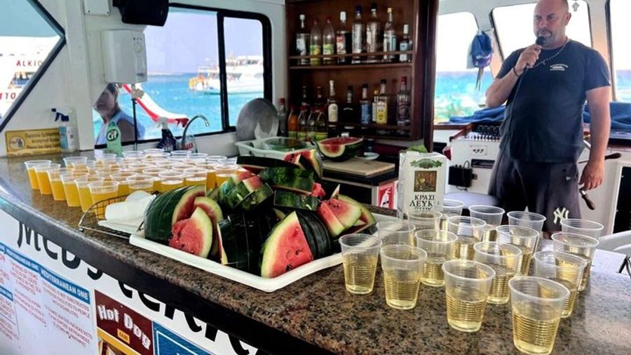 Cyprus: Blue Lagoon and Sea Caves Boat Cruise From Paphos