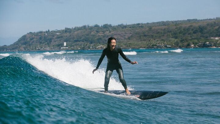 Oahu: North Shore Beginner Guided Small-Group Surfing Lesson