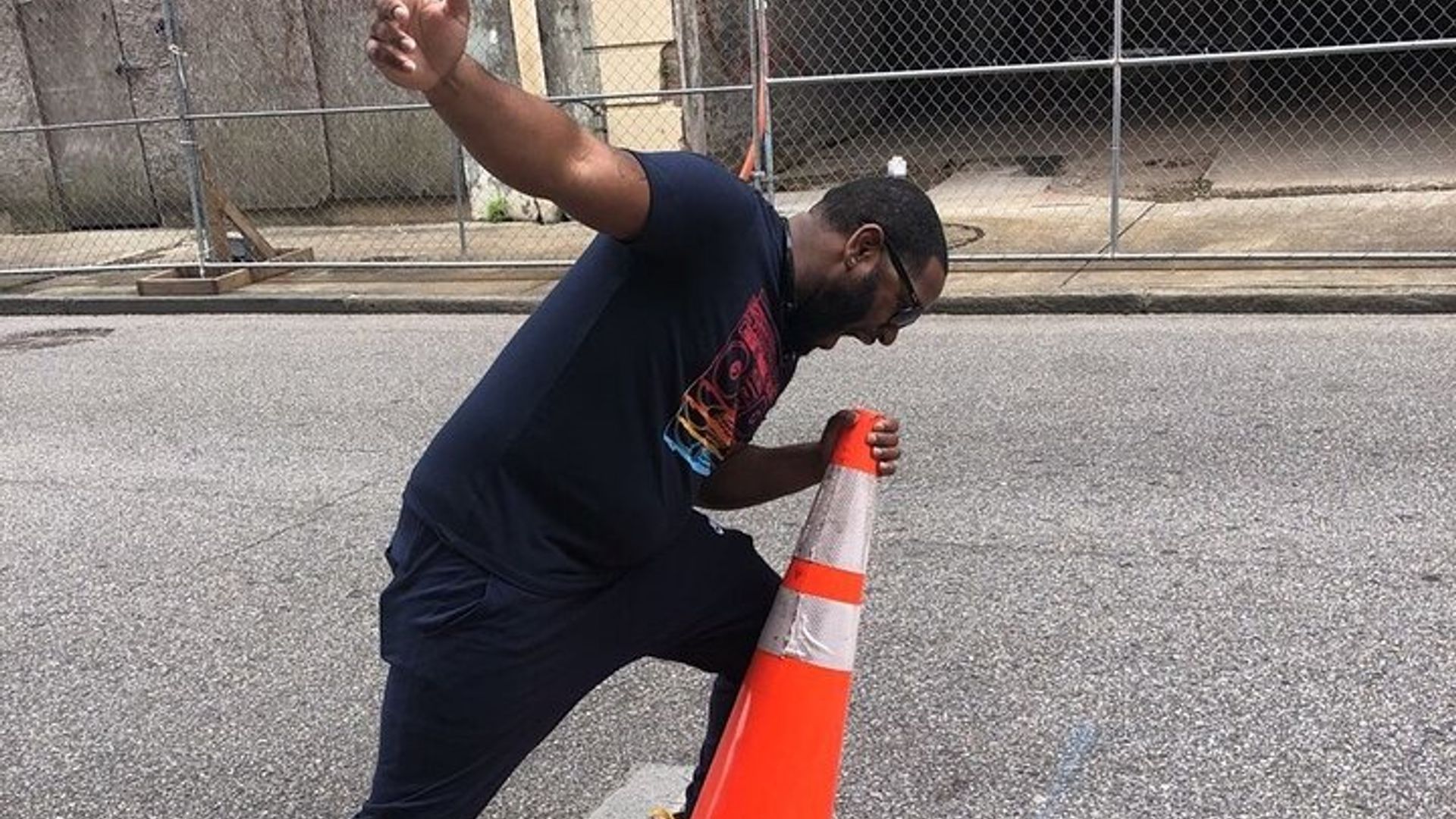 Adventurous Scavenger Hunt in Newark by Zombie Scavengers
