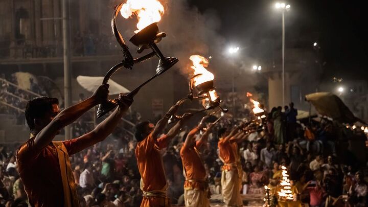 Varanasi Landmark Evening City Tour - Aarti, Boating & Witnessing the GOD