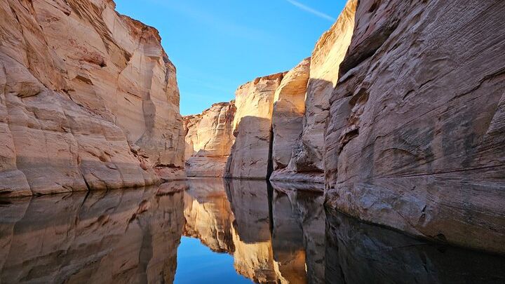 Page 2-Hour Antelope Canyon Small-Group Photo Boat Trip