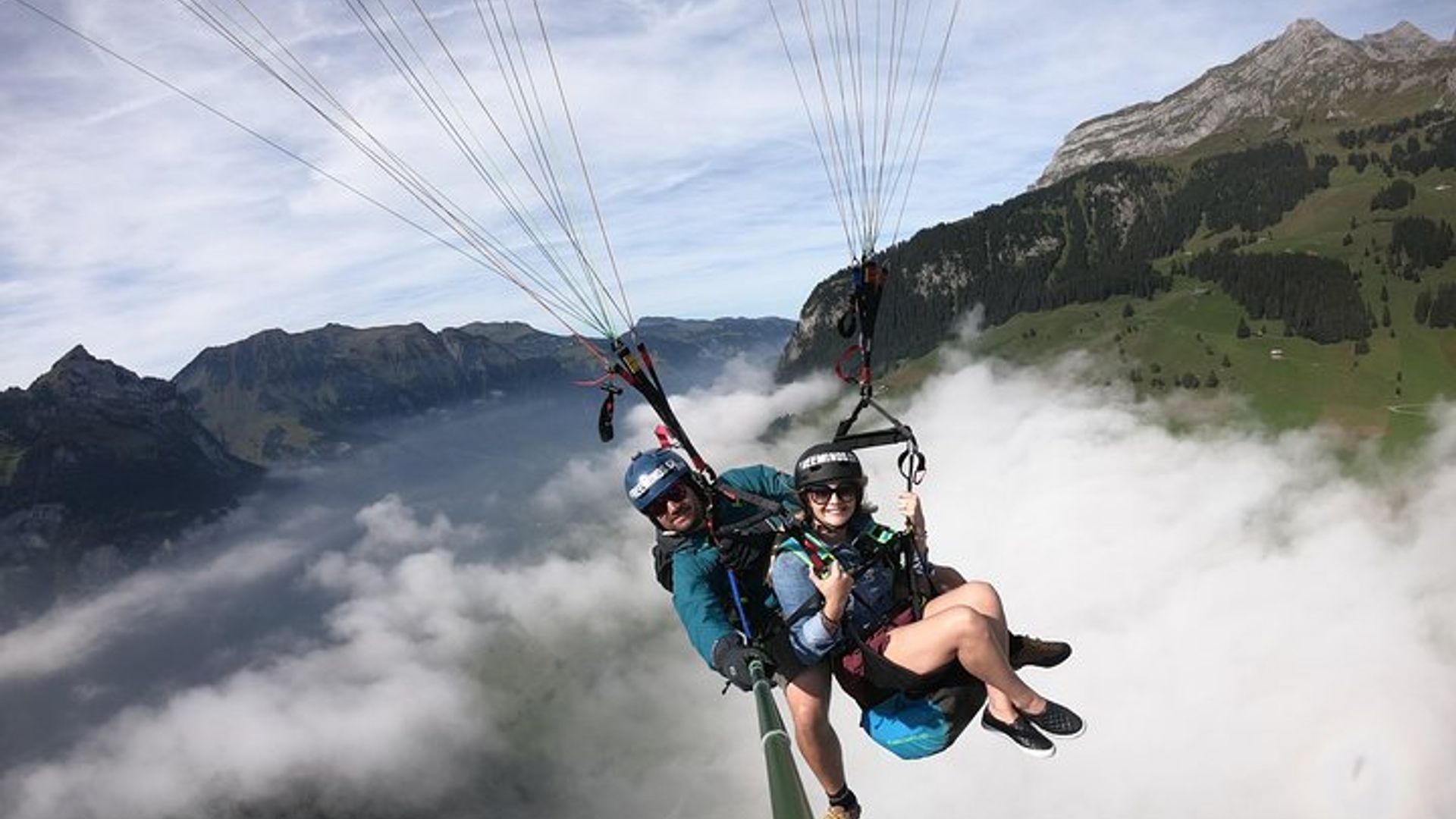 Lucerne: Engelberg and Swiss Alps Tandem Paragliding Flight