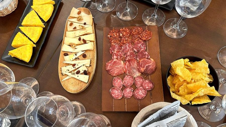 Malaga: Small-Group Wine Tour With Tastings and Transport