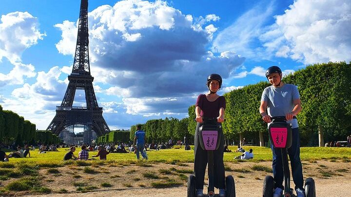Paris Segway Express Tour (12 monuments in 1 hour and 15 minutes)